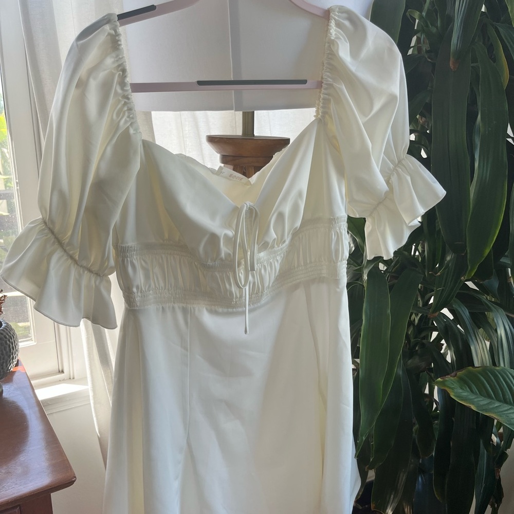 Effie Magnolia Dress (M) NWOT